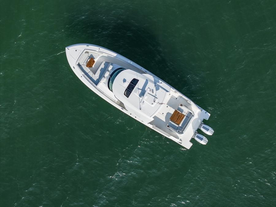 Tiara 43 LS