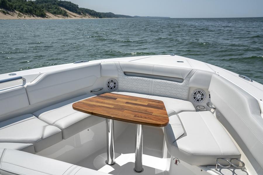 Tiara 43 LS