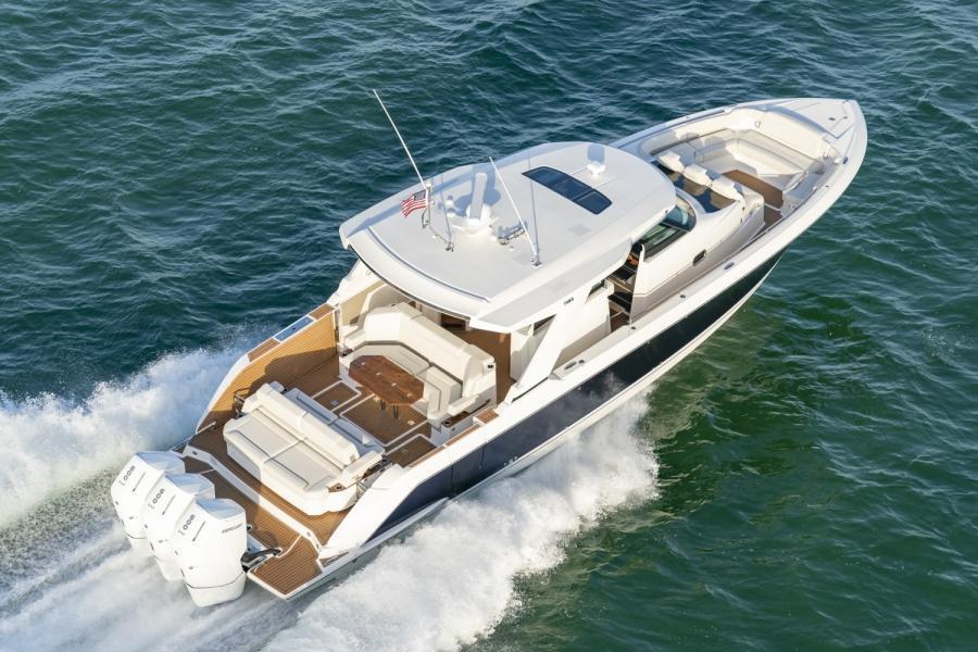 Tiara 48 LS