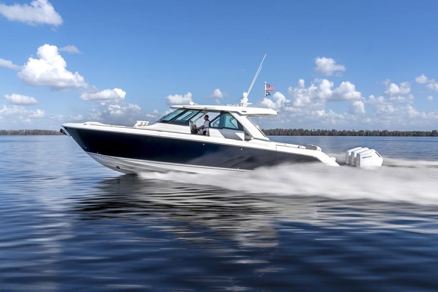 Tiara 48 LS