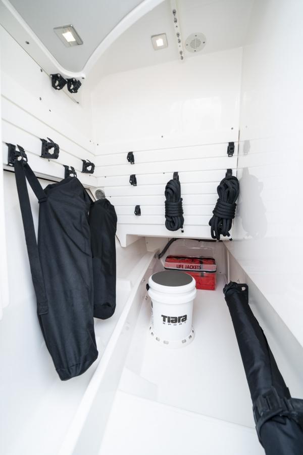 Tiara 34 LX