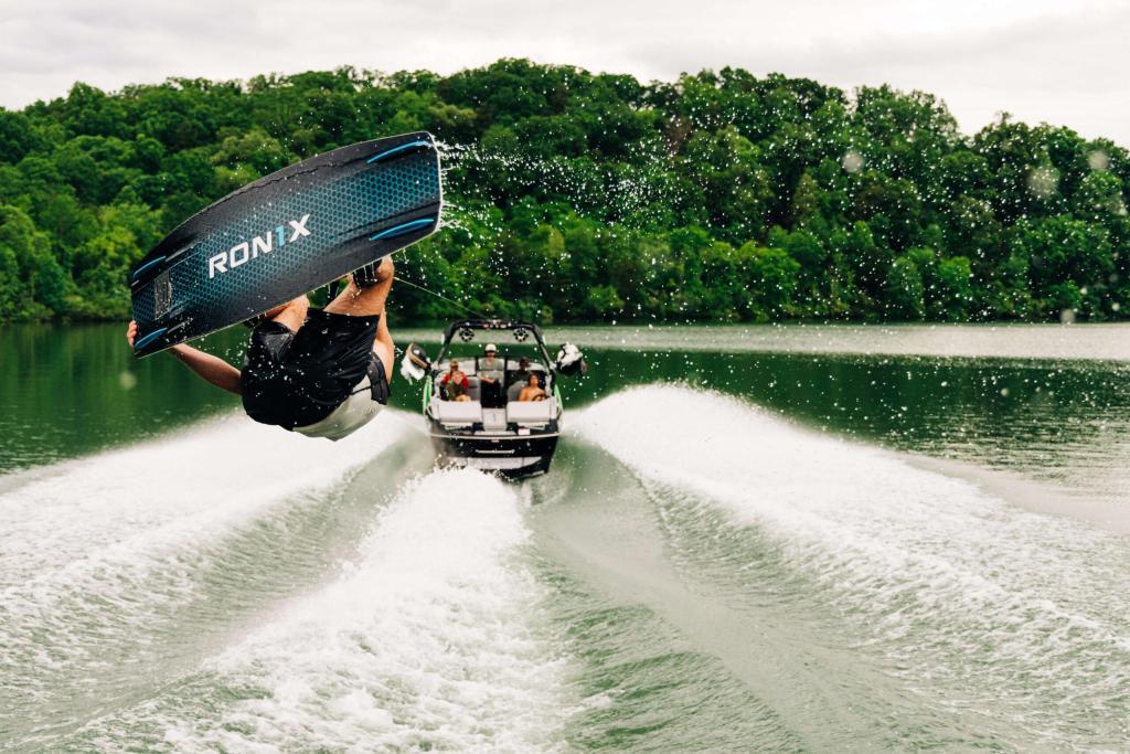 Moomba Mondo