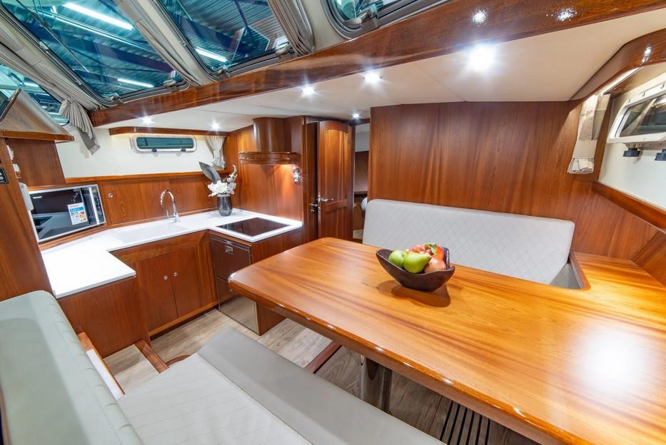 Pikmeerkruiser 50&rsquo; Long Roof