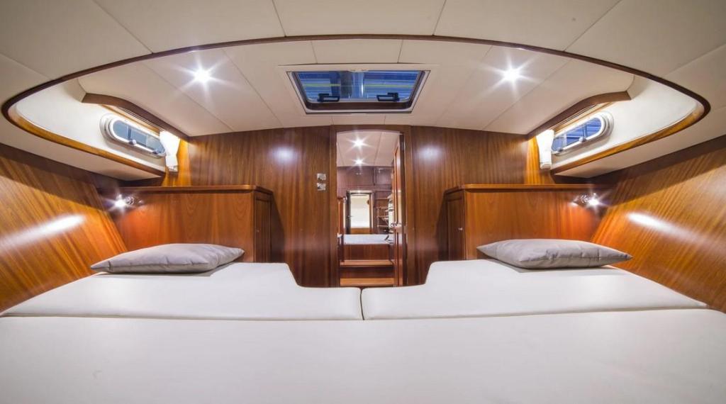 Pikmeerkruiser 40&rsquo; AFT Cabin
