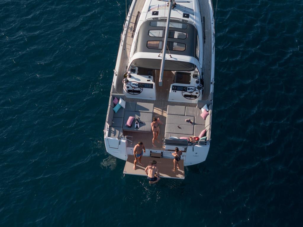 Jeanneau Yachts 55