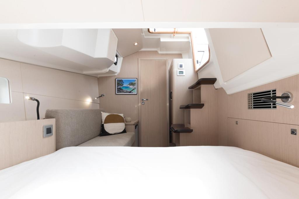 Jeanneau Yachts 55