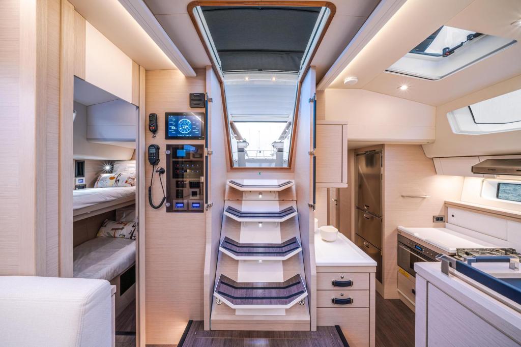 Jeanneau Yachts 65