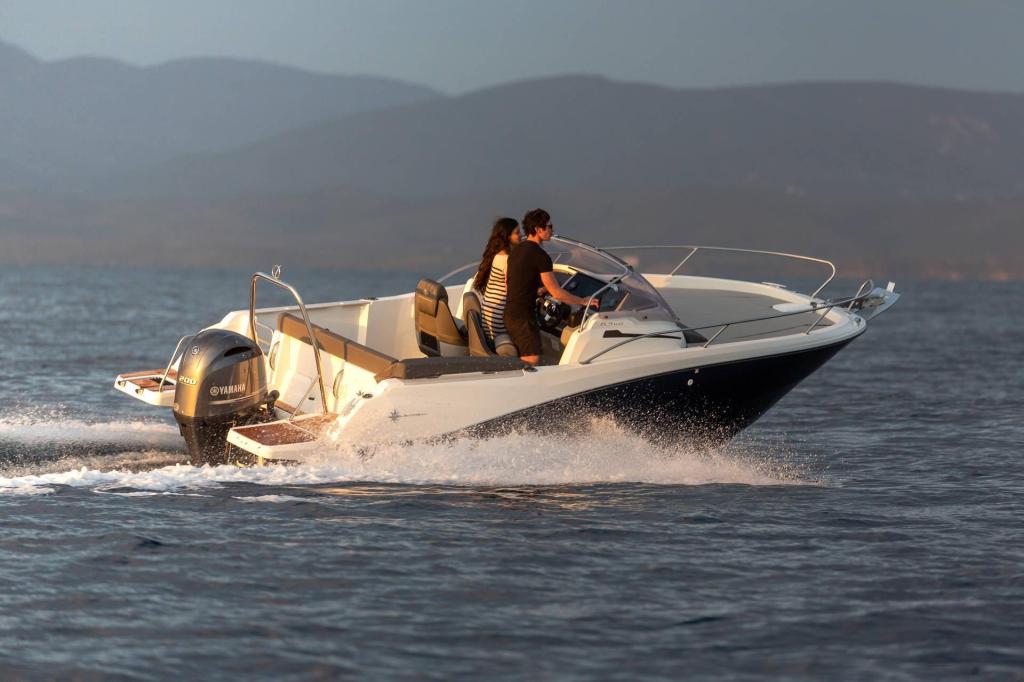 Jeanneau Cap Camarat 6.5 WA S3
