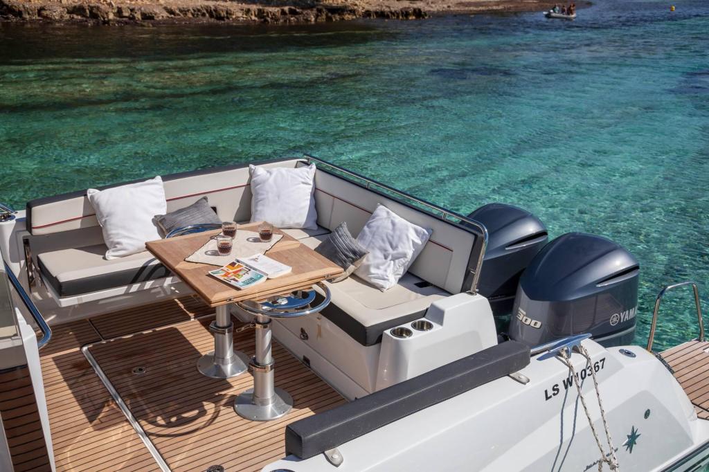 Jeanneau Cap Camarat 10.5 WA S2