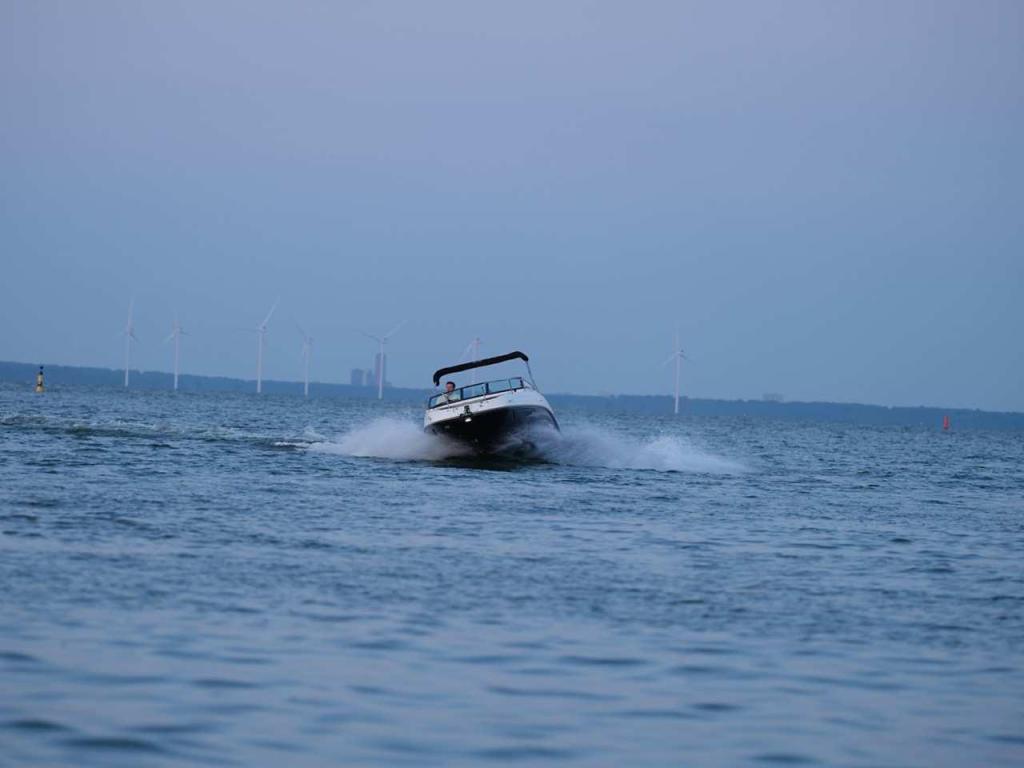 Sea Ray Sun Sport 230