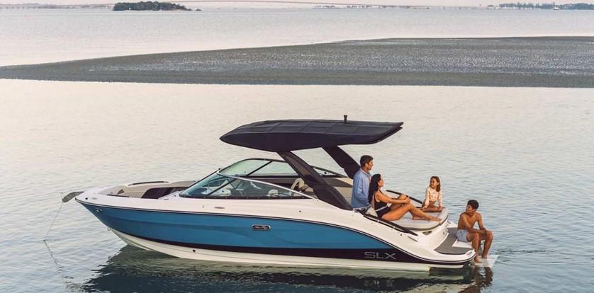 Sea Ray SLX 260