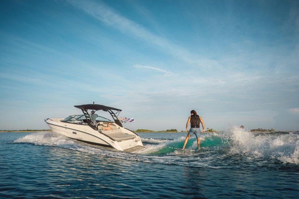 Sea Ray SLX 260 Surf