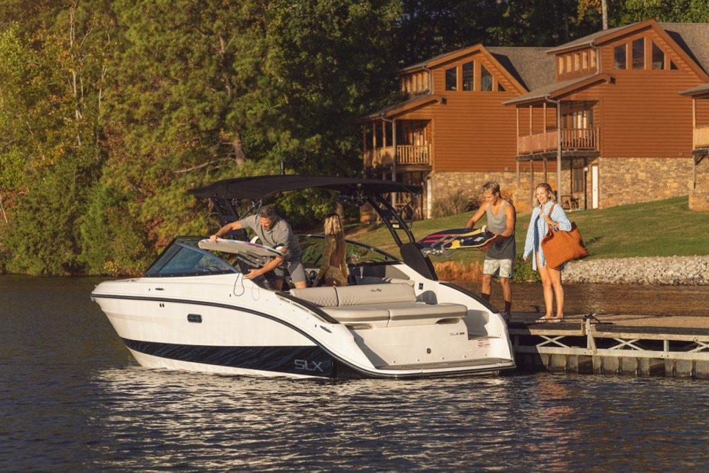 Sea Ray SLX 260 Surf