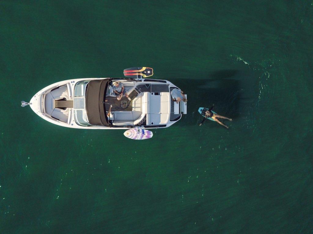 Sea Ray SLX 260 Surf