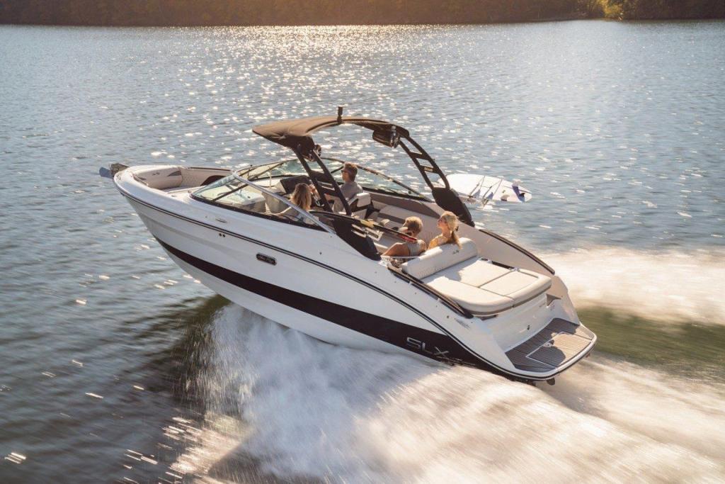 Sea Ray SLX 260 Surf