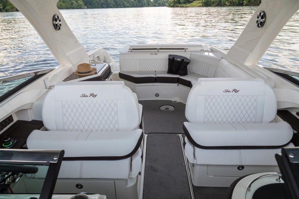 Sea Ray SLX 310