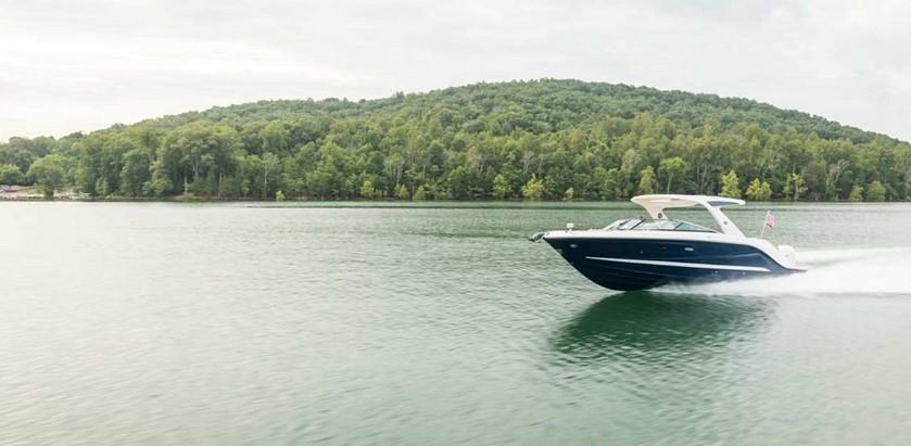 Sea Ray SLX 310 Outboard