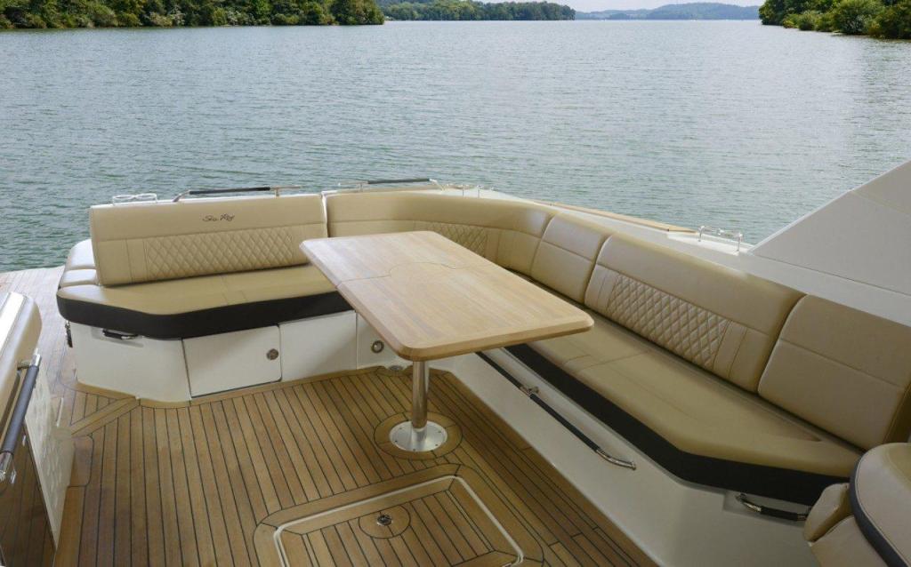 Sea Ray SLX 400 Outboard