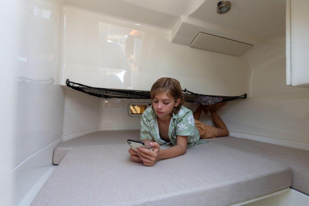 Sea Ray SDX 250 Outboard