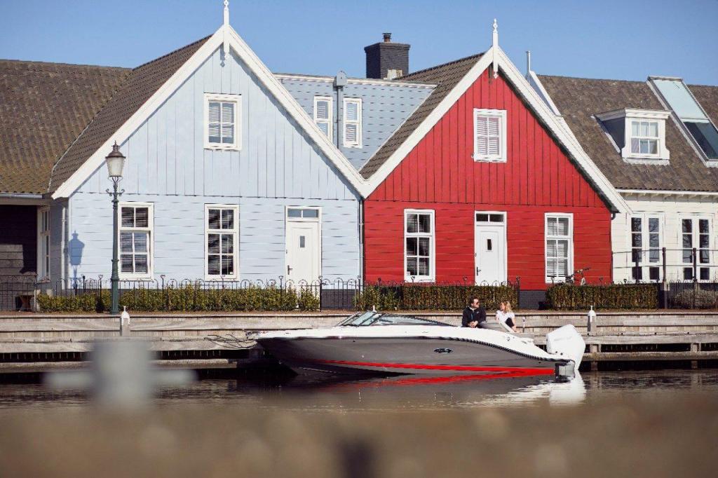 Sea Ray SPX 230 Outboard