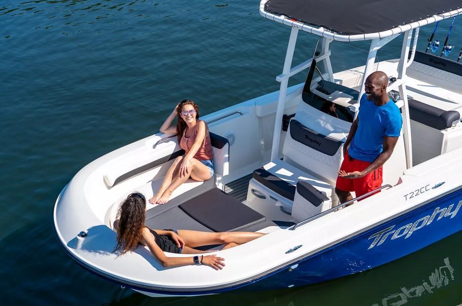 Bayliner T22CC