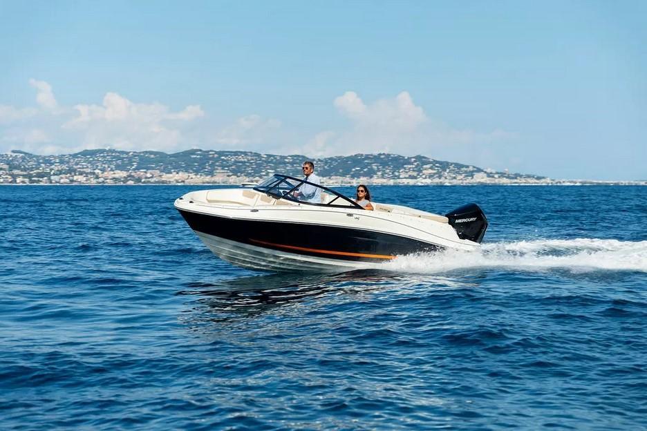 Bayliner VR5