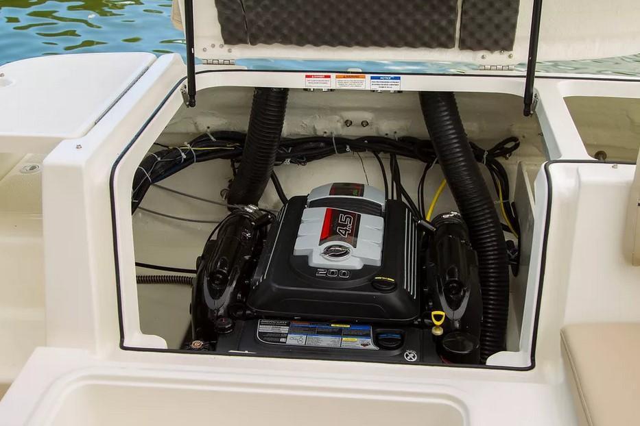 Bayliner VR6