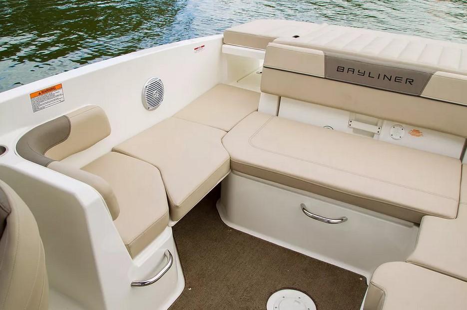 Bayliner VR6