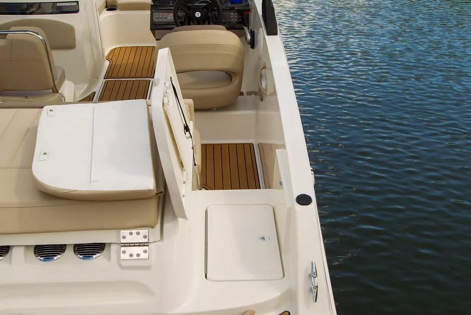 Bayliner VR6