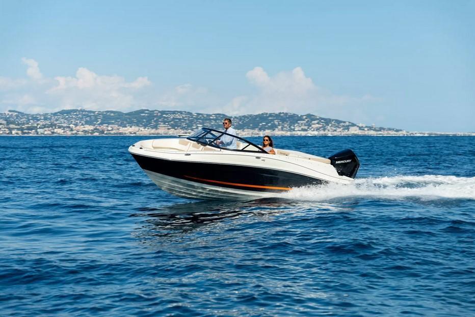 Bayliner VR5 Outboard
