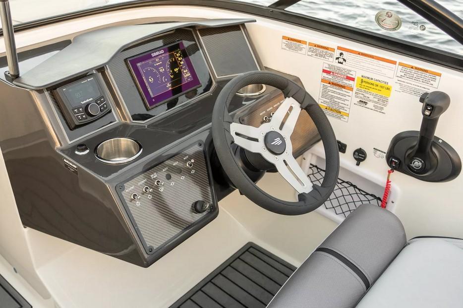 Bayliner VR5 Outboard