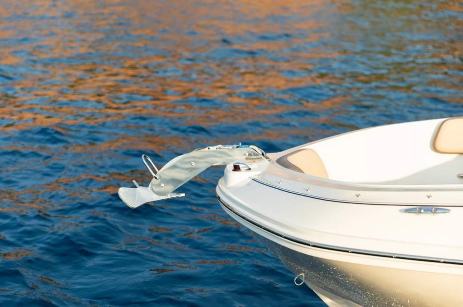Bayliner VR6 Outboard