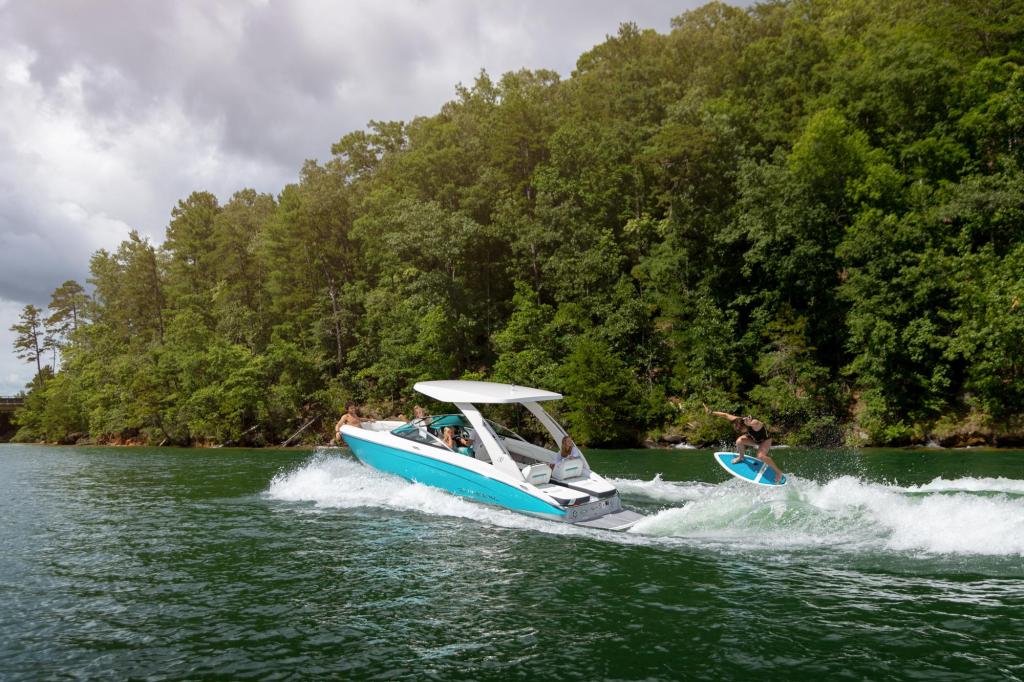 Regal LS4 Surf