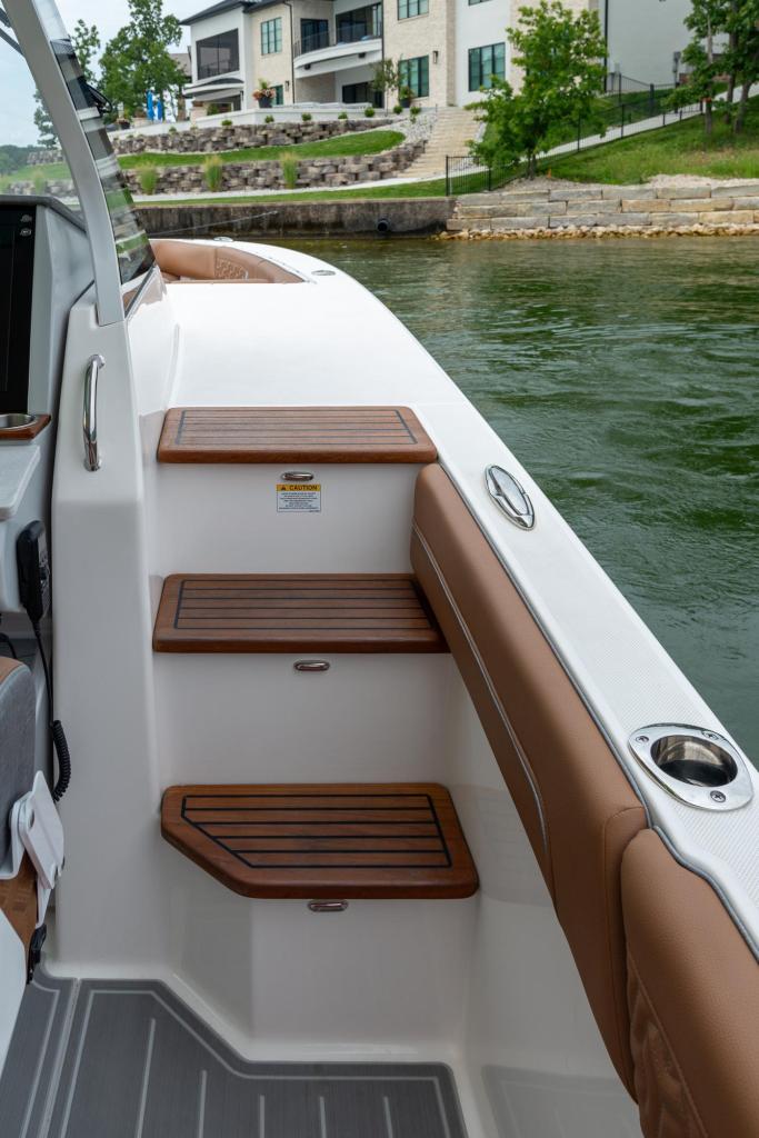 Regal 38 Surf