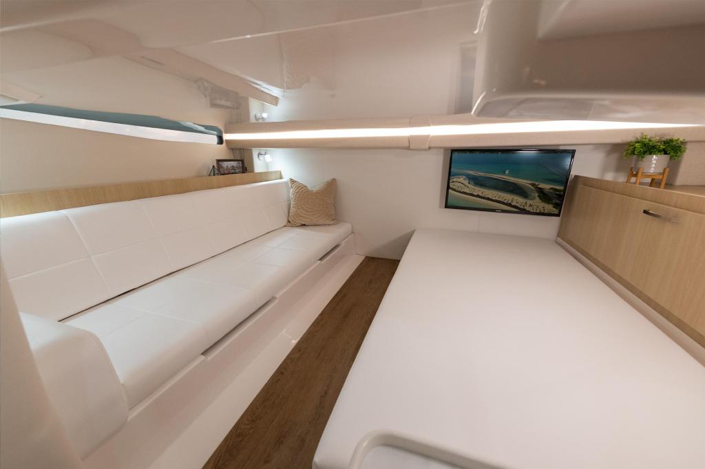 Regal 38 Surf