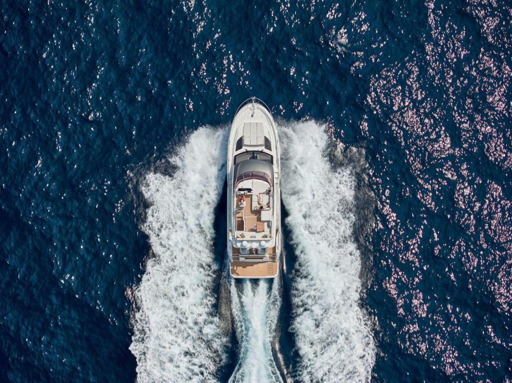 Prestige F4