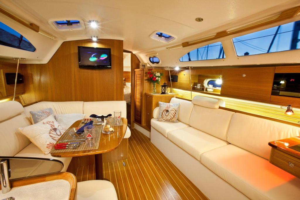 Catalina 315