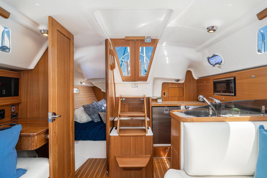 Catalina 315