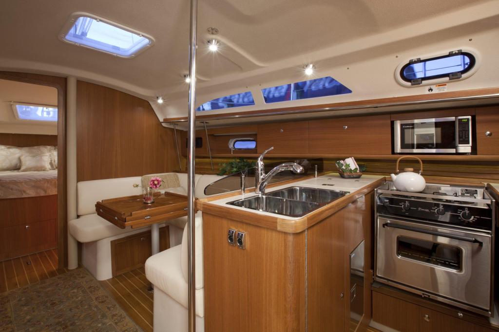 Catalina 355
