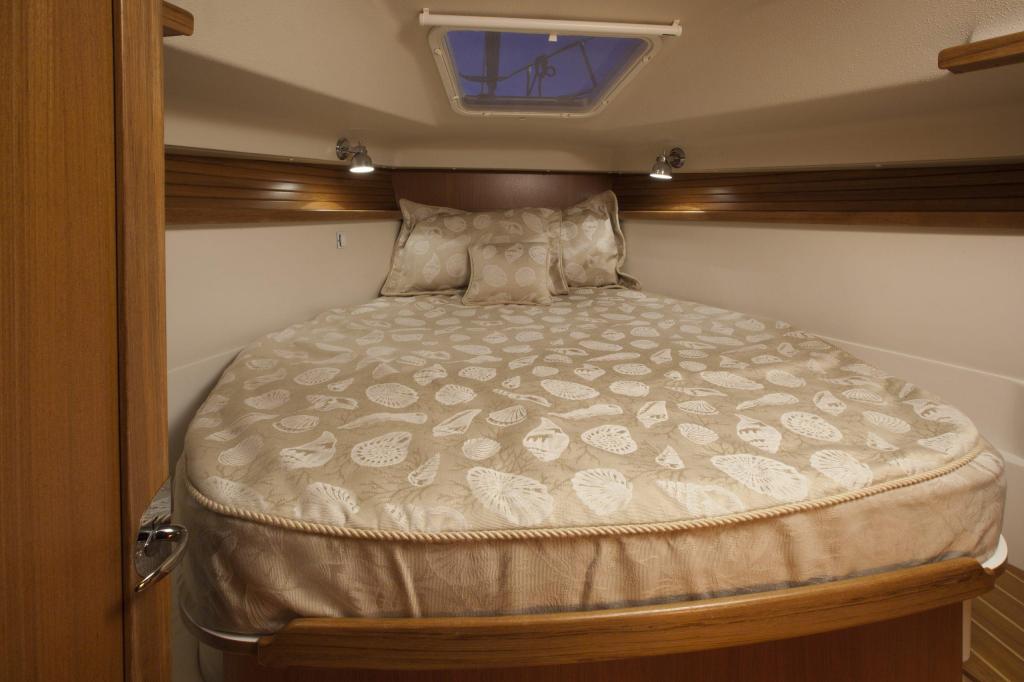 Catalina 355