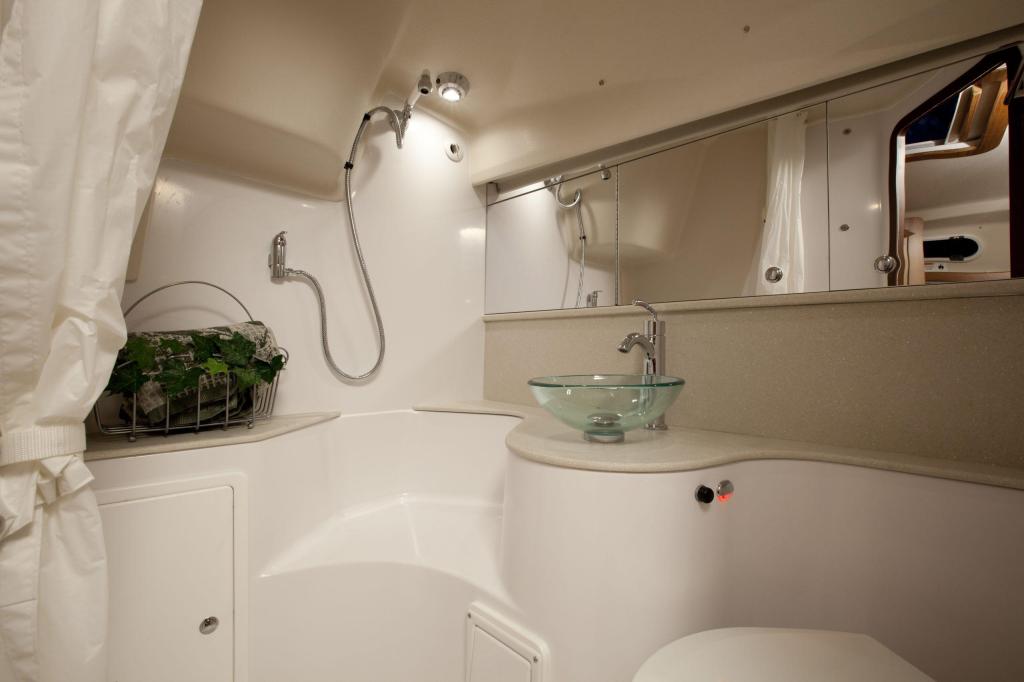 Catalina 355