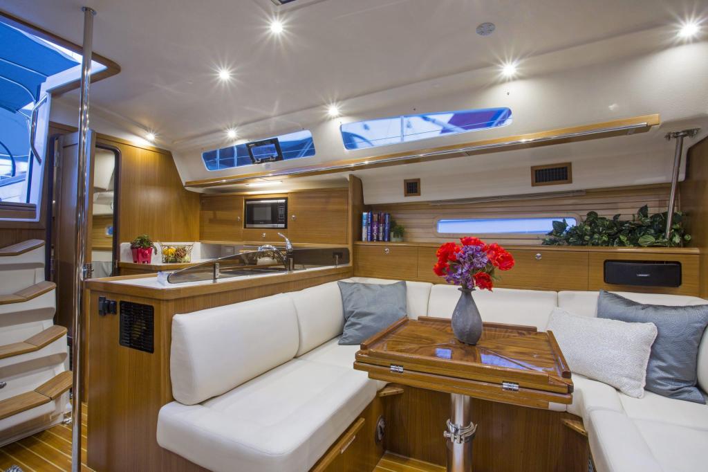 Catalina 425