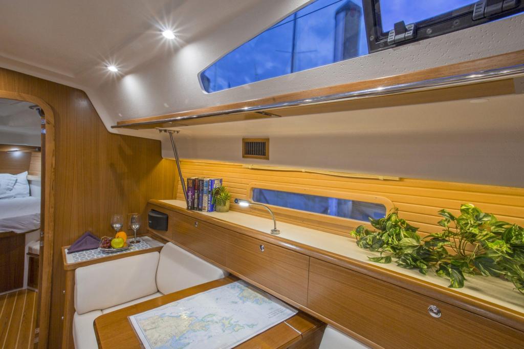 Catalina 425
