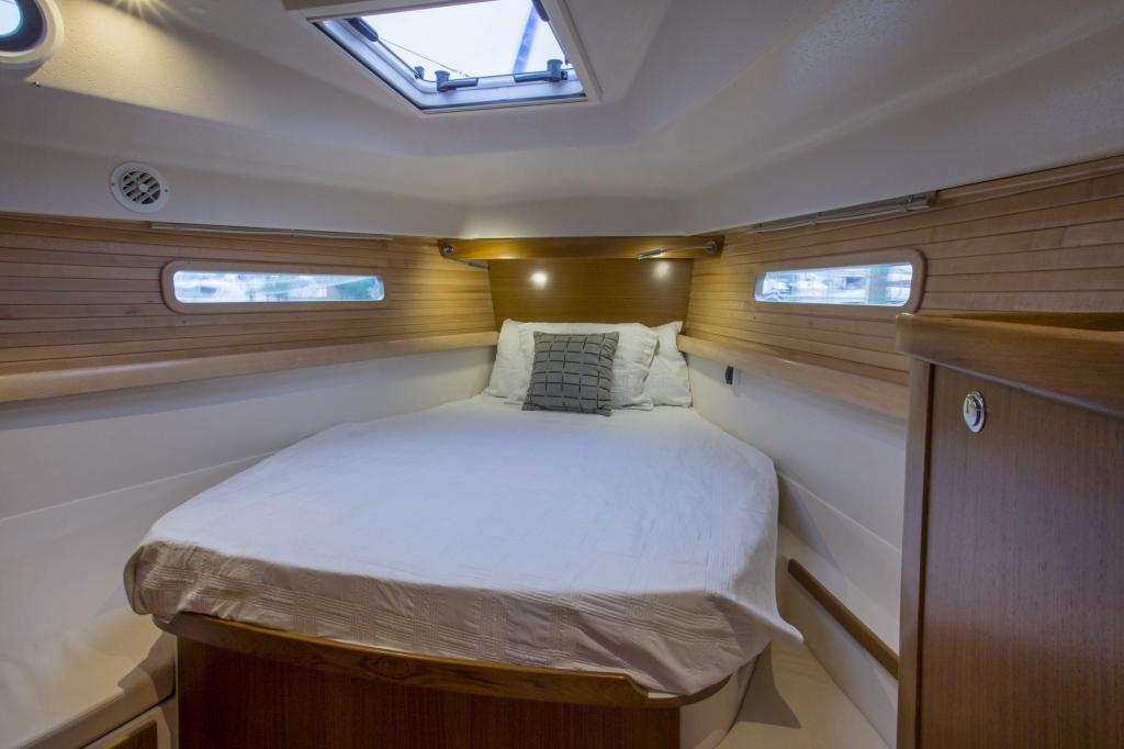 Catalina 425
