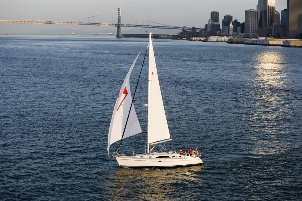 Catalina 445