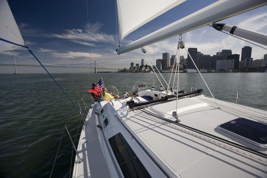 Catalina 445