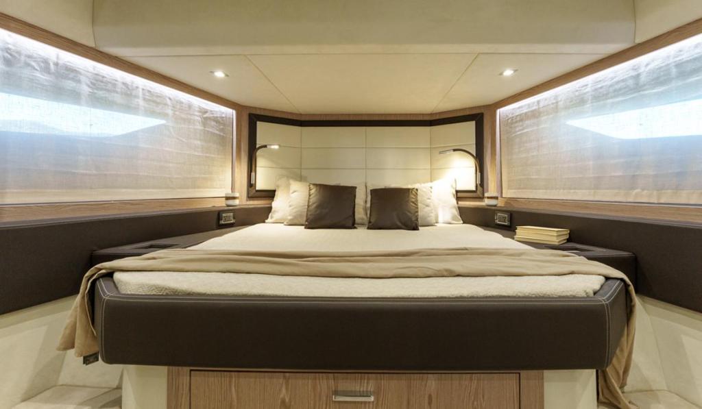 Sessa Fly 68 Gullwing