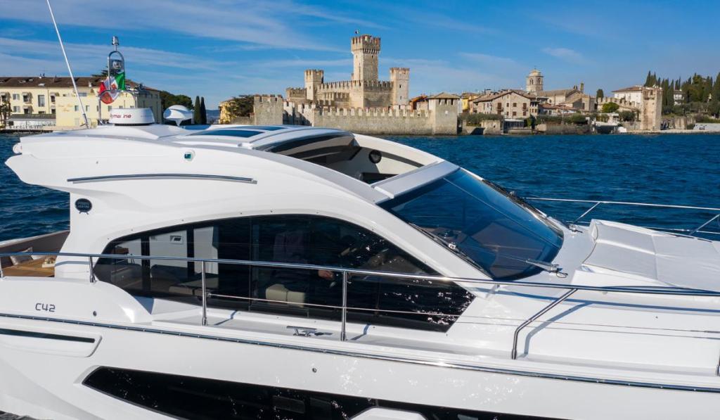 Sessa Yacht C42