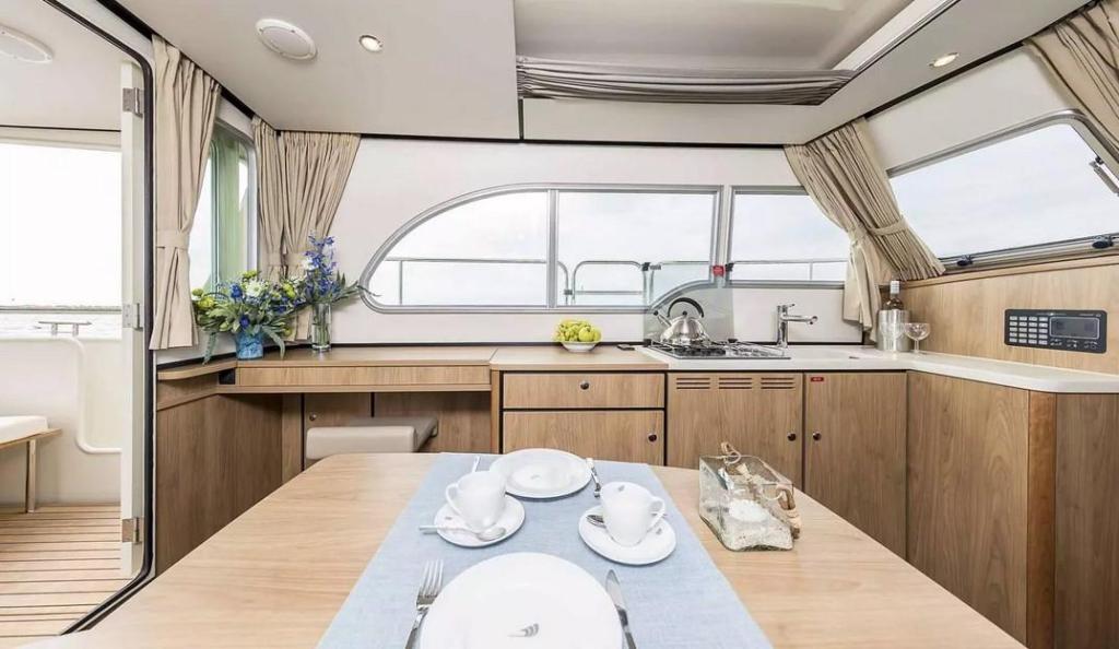 Linssen Grand Sturdy 30.0 Sedan