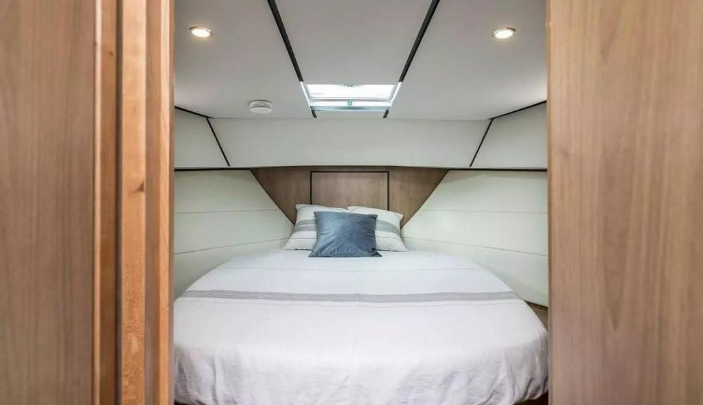 Linssen Grand Sturdy 30.0 Sedan